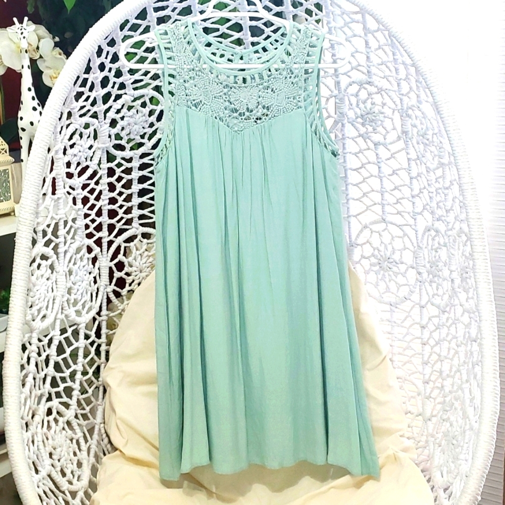 Doe & Rae Shift mini Sleeveless dress 👗 Sz.M
